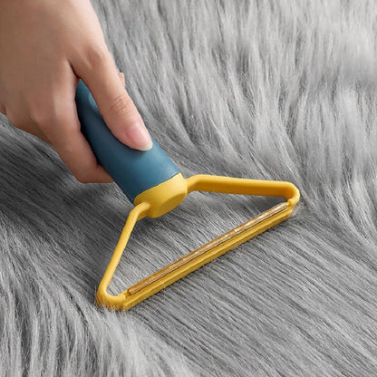 Portable Lint Brush to Keep Fabric Hair-Free